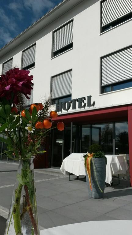 Alpenflair Hotel Buchloe Esterno foto